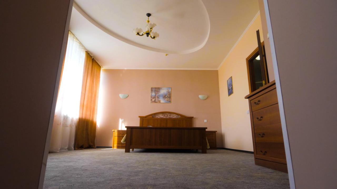 Pectoral On Khortytsia Hotell Zaporizhia Eksteriør bilde
